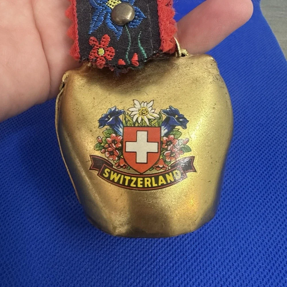 Vintage Floral Switzerland Gold Tone Metal Cow Bell with Floral‎ Heart Ribbon